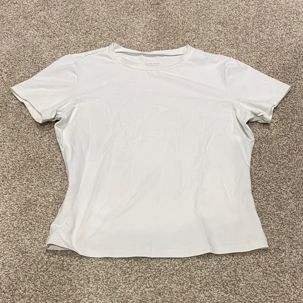 Amazon Women's White Short Sleeve Tee